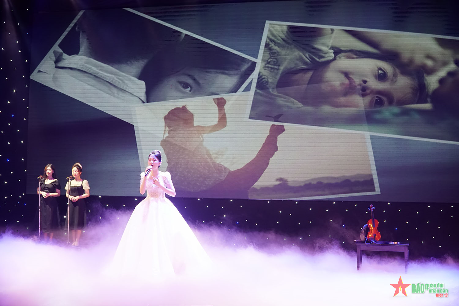 Trường Đại học Văn hóa Nghệ thuật quân đội tổ chức thi tốt nghiệp Trung cấp Thanh nhạc K39